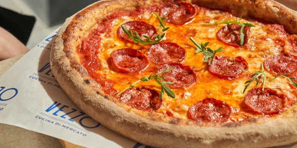 Pizza pepperoni de Vezzo